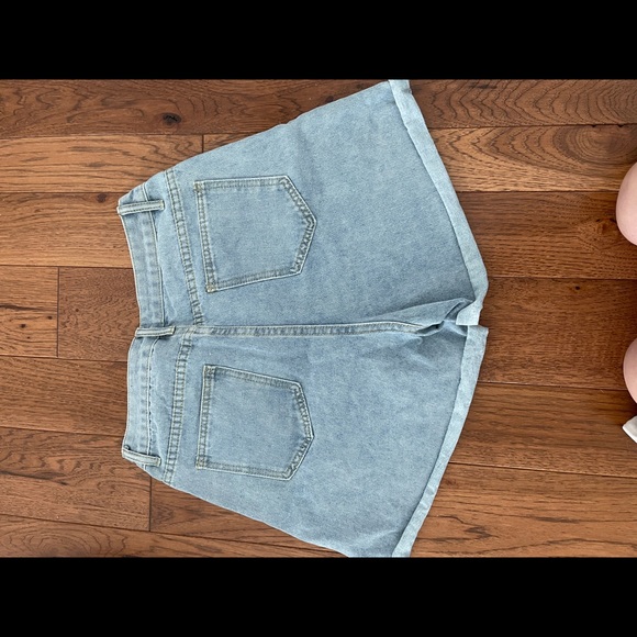 SHEIN Jean Shorts (M) - Picture 2 of 9